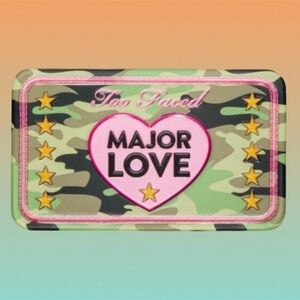 Too Faced Major Love mini Eyeshadow Palette